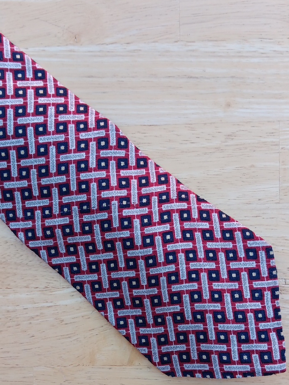 Burberry Red and Navy Geometric Silk *PRINT* Tie